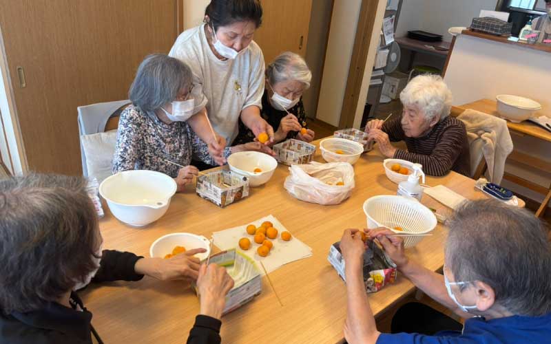 完熟梅で梅シロップ作りです